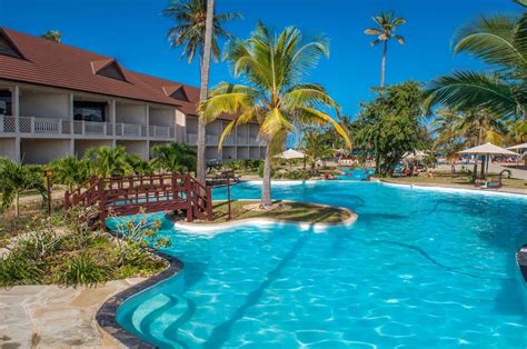 tiwi resorts|tiwi islands accommodation.